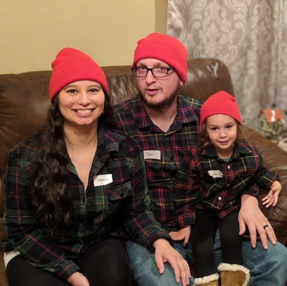 Meet your Posher, Stephanie - Picture 2 of 3